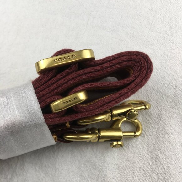 Coach Field Tote In Signature Canvas With Patches - Picture 3 of 11